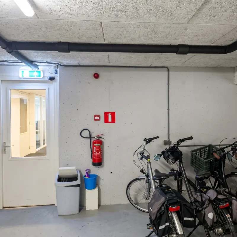 Veilige e-bike laadpaal installatie